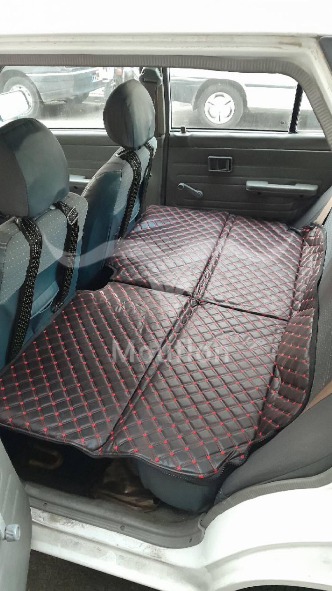 تشک سفری خودرو موفلان مدل بدون جیب